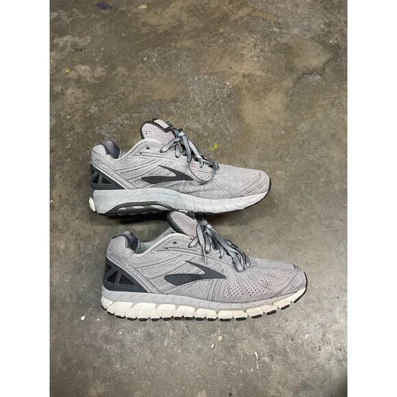 Brooks Beast 16 110251-1D-153 Mens Gray Carpe Runem Suede Sneaker Shoes 10 D - Picture 1 of 8